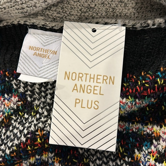 Aztec Patterned Gray Cardigan - Picture 9 of 10